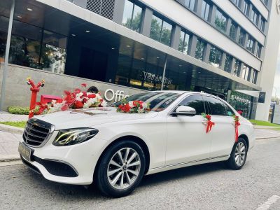 Xe Hoa Mercedes E200 FL Thần Tài 79