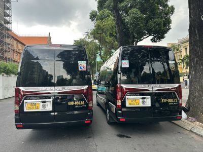 Dcar Limousine 9 chỗ