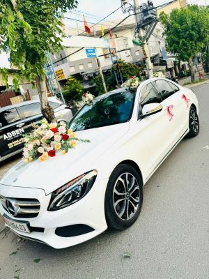 Xe Hoa Mercedes C-Class