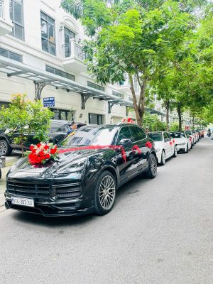 Xe Hoa Porsche Cayenne Đen