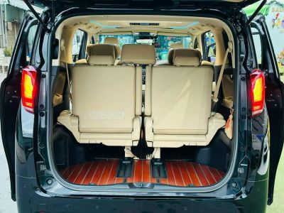 Toyota Alphard Nội Thất Kem