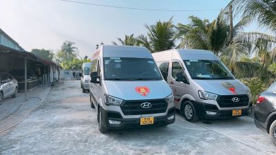 Xe 16 chỗ theo đoàn 
