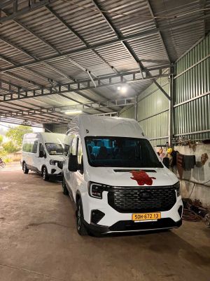 Xe 16 chỗ theo đoàn 
