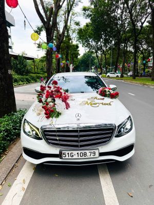 Xe Hoa Mercedes E200 FL Thần Tài 79