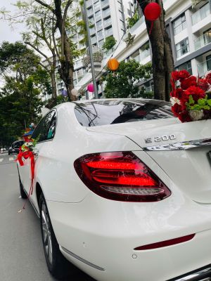 Xe Hoa Mercedes E200 FL Thần Tài 79