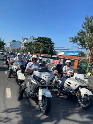 Xe Đoàn Mô Tô Dẫn Đường 