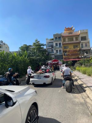 Xe Đoàn Mô Tô Dẫn Đường 