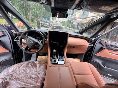 Toyota Alphard New 2025