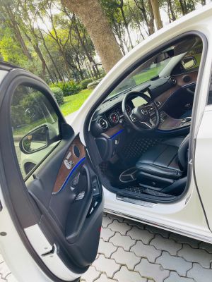 Xe Hoa Mercedes E200 FL Thần Tài 79